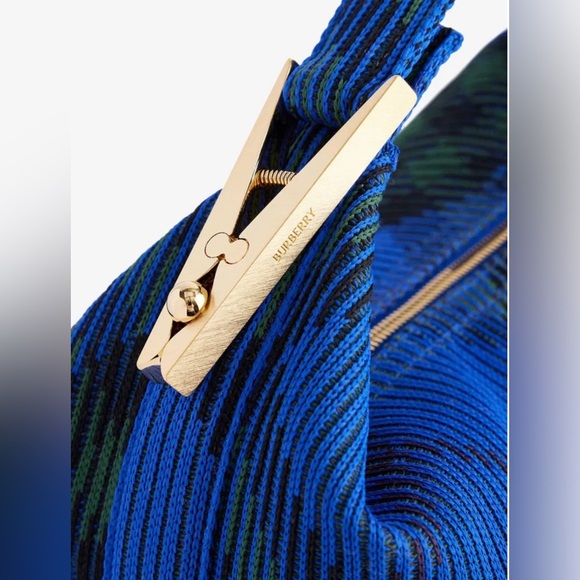 Burberry Medium Duffle Bag Handbag Knit knight color authentic luxe blue gold - Picture 3 of 16